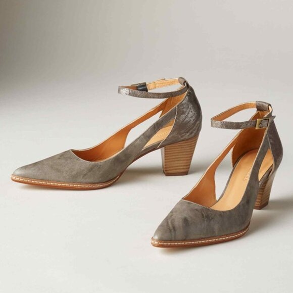 NWOB Sundance Pointed Toe Heels - Picture 1 of 9